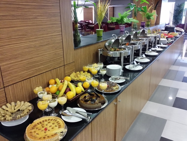 Imagen del bar/restaurante del Hotel Elaf Bakkah. Foto 4