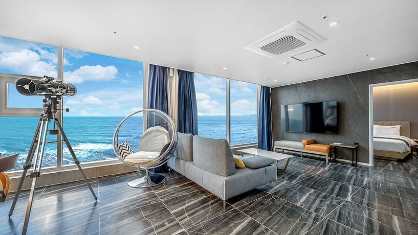 Imagen de la habitación del Hotel Elafonisi. Foto 17