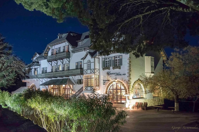 Imagen de los interiores del Hotel Elafos. Foto 19