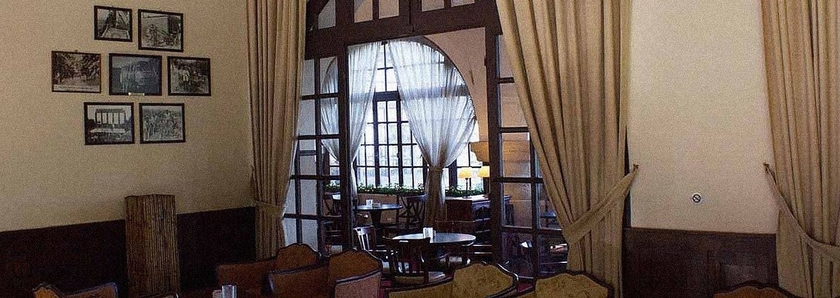 Imagen del bar/restaurante del Hotel Elafos. Foto 3