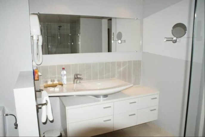 Imagen de la habitación del Hotel Elais. Foto 8