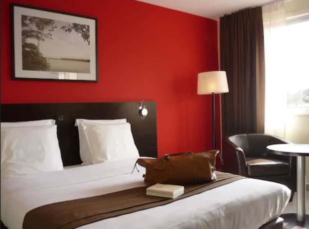 Imagen de la habitación del Hotel Elais. Foto 10