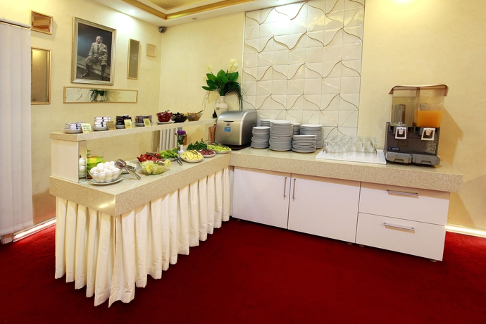 Imagen del bar/restaurante del Hotel Elan, Beyoglu. Foto 9