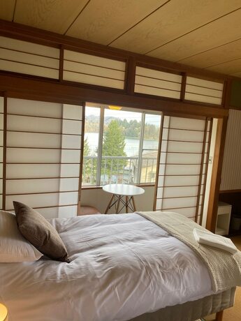 Imagen de la habitación del Hotel Elan Lake Nojiri. Foto 16