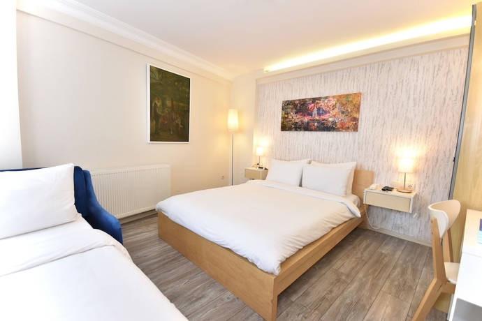 Imagen de la habitación del Hotel Elanaz. Foto 6