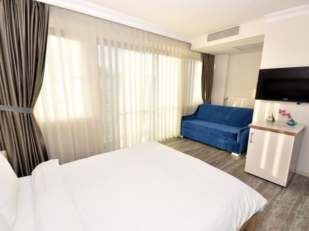 Imagen de la habitación del Hotel Elanaz. Foto 9