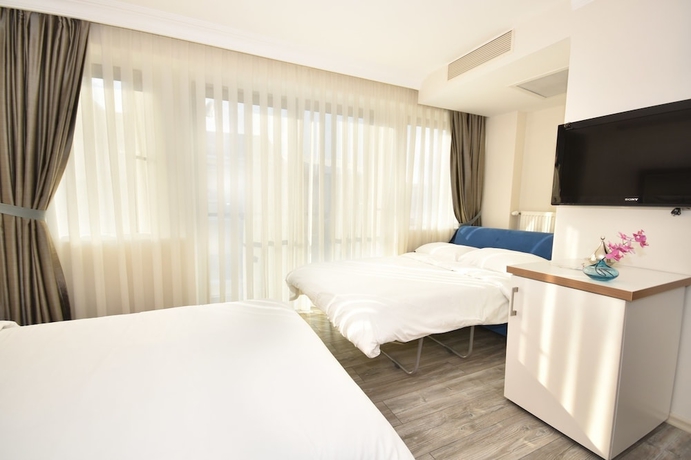 Imagen de la habitación del Hotel Elanaz. Foto 10