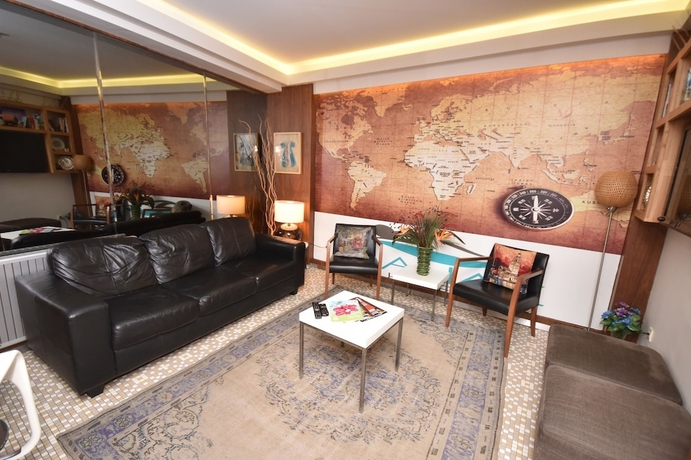 Imagen de los interiores del Hotel Elanaz. Foto 18