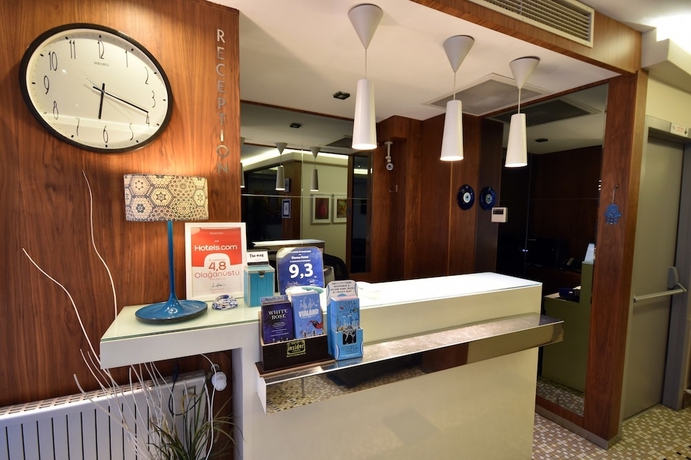 Imagen de los interiores del Hotel Elanaz. Foto 19