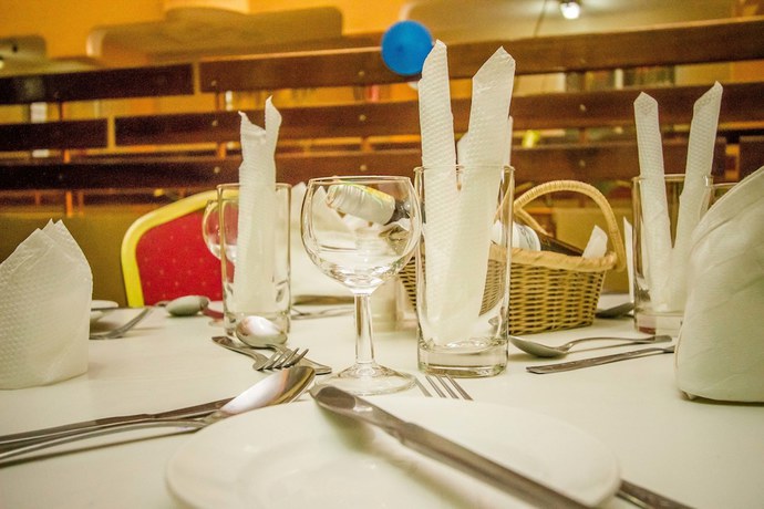 Imagen del bar/restaurante del Hotel Eland Safari Nyeri. Foto 11