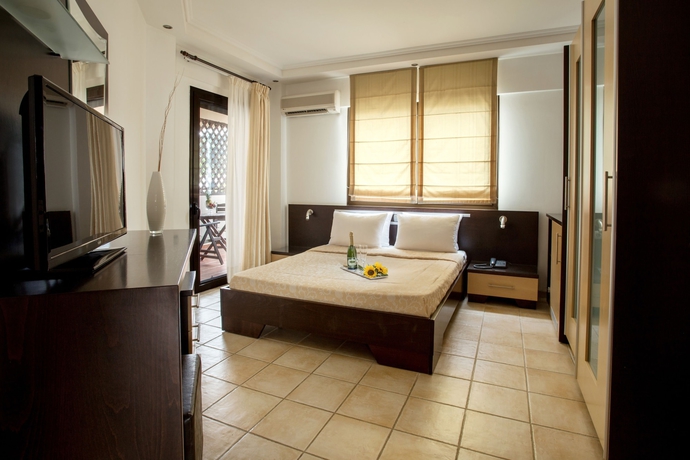 Imagen de la habitación del Hotel Elani Bay Resort. Foto 8