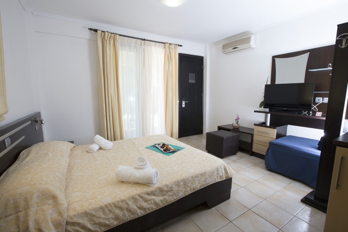 Imagen de la habitación del Hotel Elani Bay Resort. Foto 10