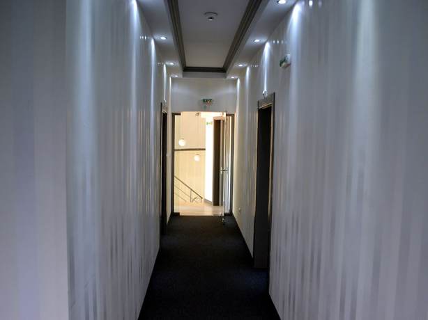Imagen de los interiores del Hotel Elate Plaza Business. Foto 17