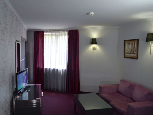 Imagen de la habitación del Hotel Elate Plaza Business. Foto 11