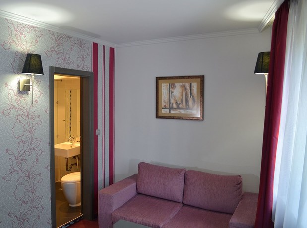 Imagen de la habitación del Hotel Elate Plaza Business. Foto 15