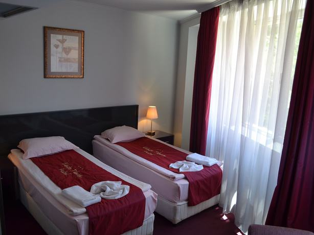 Imagen de la habitación del Hotel Elate Plaza Business. Foto 16