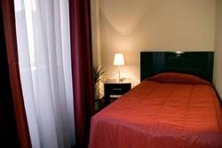 Imagen general del Hotel Elate Plaza. Foto 11