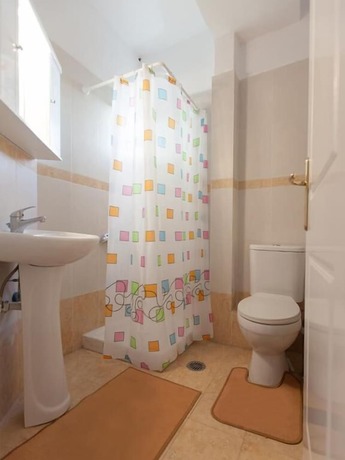 Imagen de la habitación del Hotel Elatos. Foto 4