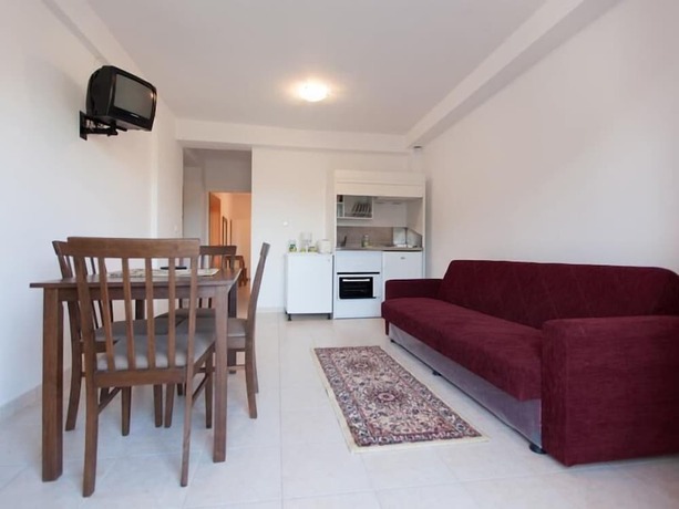 Imagen de la habitación del Hotel Elatos. Foto 6