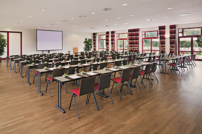 Imagen de los interiores del Hotel Elaya Frankfurt Oberursel. Foto 14