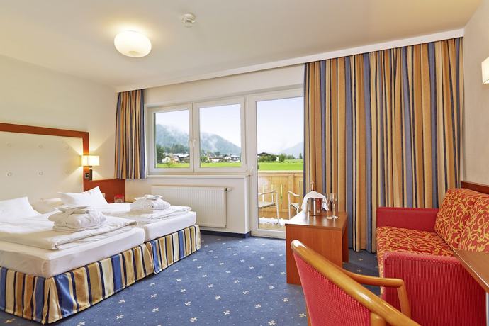 Imagen de la habitación del Hotel Elaya Steinplatte. Foto 20