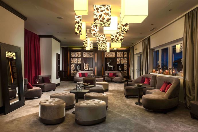 Imagen del bar/restaurante del Hotel Elaya Steinplatte. Foto 18