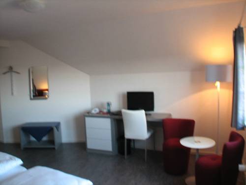 Imagen de la habitación del Hotel ElbRivera Magdeburg. Foto 9