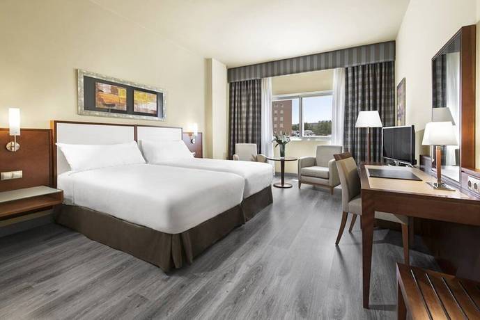 Imagen de la habitación del Hotel Elba Almería Business and Convention. Foto 4