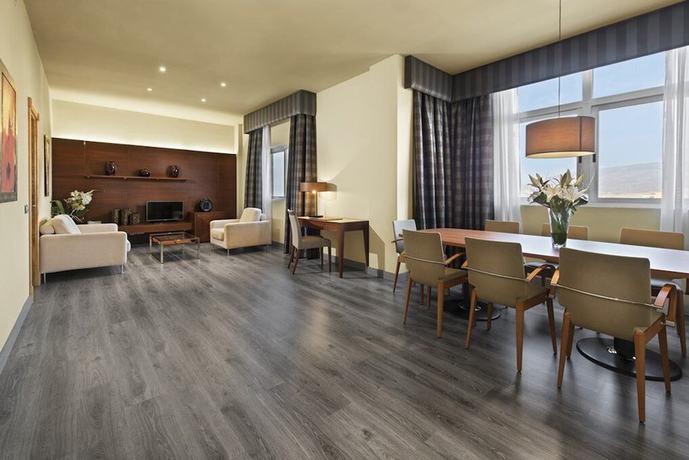 Imagen de la habitación del Hotel Elba Almería Business and Convention. Foto 10