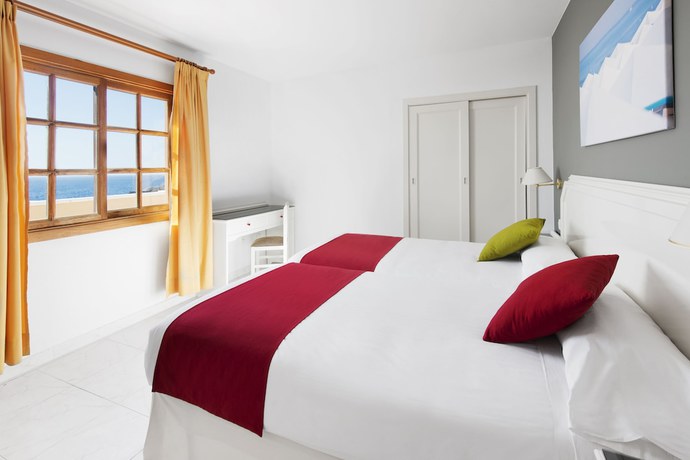 Imagen de la habitación del Hotel Elba Castillo San Jorge & Antigua Suite Hotel. Foto 10