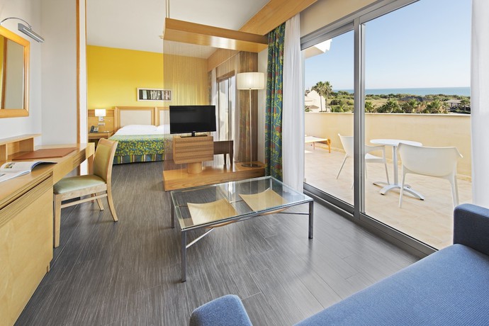 Imagen de la habitación del Hotel Elba Costa Ballena Beach and Thalasso Resort. Foto 4