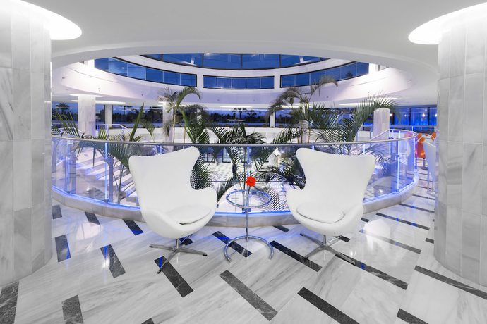 Imagen de los interiores del Hotel Elba Lanzarote Premium Suites. Foto 15