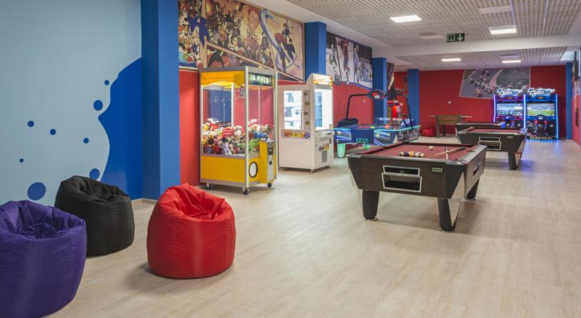 Imagen de los interiores del Hotel Elba Lanzarote Royal Village Resort. Foto 12