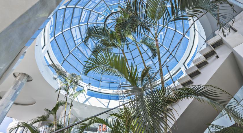 Imagen de los interiores del Hotel Elba Lanzarote Royal Village Resort. Foto 13