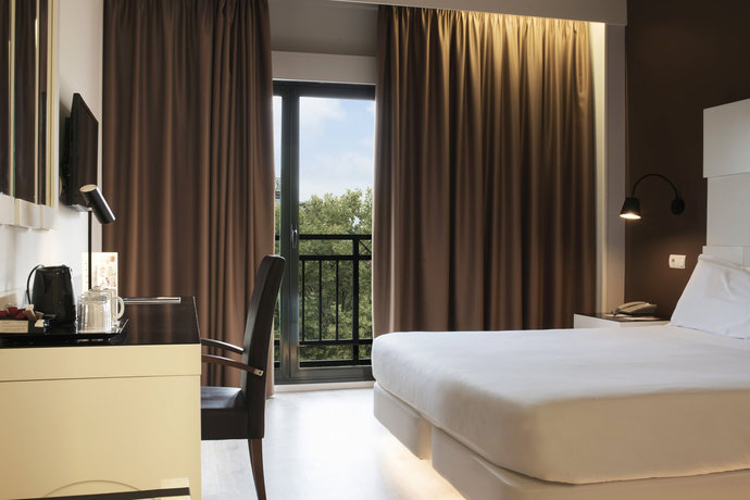 Imagen de la habitación del Hotel Elba Madrid Alcalá. Foto 9