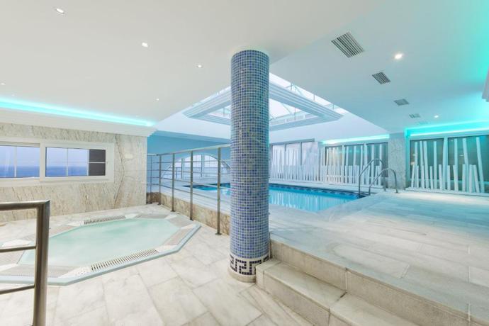 Imagen de los interiores del Hotel Elba Motril Beach and Business. Foto 17