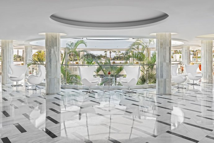 Imagen de los interiores del Hotel Elba Premium Suites. Foto 14