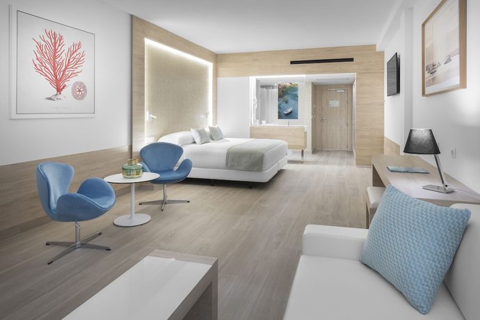 Imagen de la habitación del Hotel Elba Sunset Mallorca Thalasso Spa. Foto 12