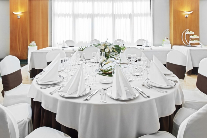 Imagen de los interiores del Hotel Elba Vecindario Aeropuerto Business & Convention Hotel. Foto 14