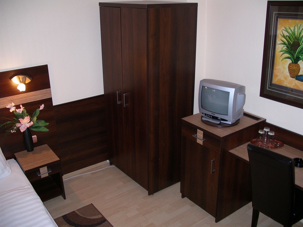 Imagen de los interiores del Hotel Elbe. Foto 8