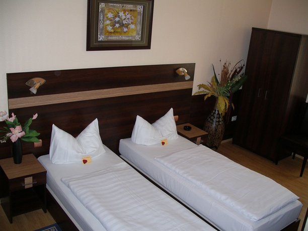 Imagen de la habitación del Hotel Elbe. Foto 5