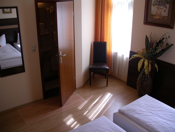 Imagen de los interiores del Hotel Elbe. Foto 9