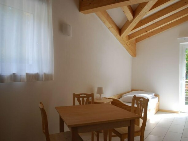 Imagen de la habitación del Hotel Elbele Garn&igrave;. Foto 15