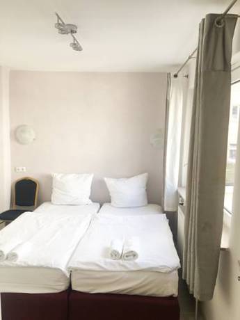 Imagen de la habitación del Hotel Elbgalerie. Foto 2