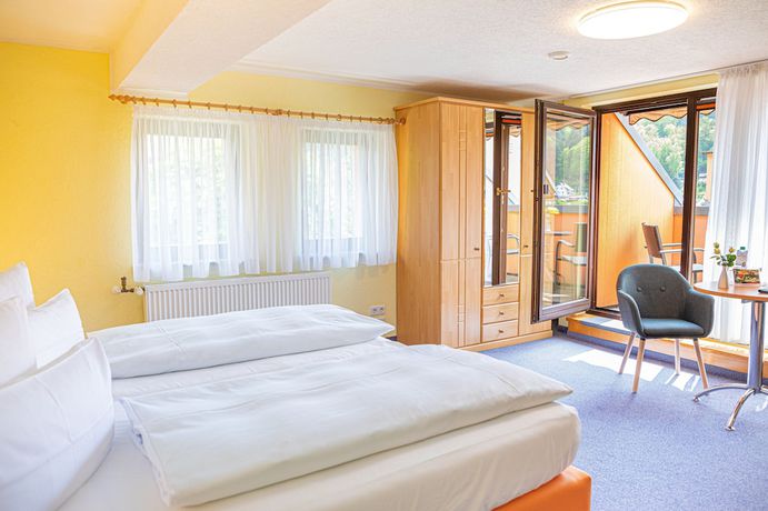 Imagen de la habitación del Hotel Elbpromenade. Foto 13