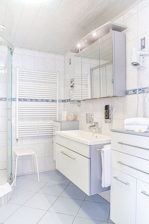 Imagen de la habitación del Hotel Elbpromenade. Foto 19