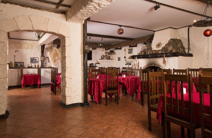 Imagen del bar/restaurante del Hotel Elbrus HiLoft Hostel. Foto 6