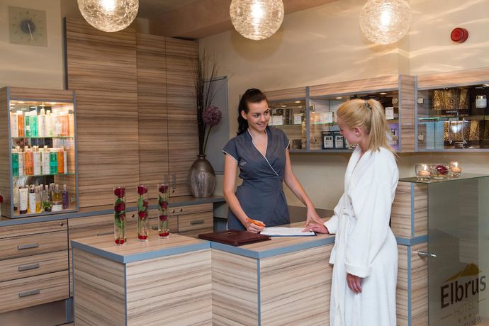 Imagen de los interiores del Hotel Elbrus Spa And Wellness. Foto 12