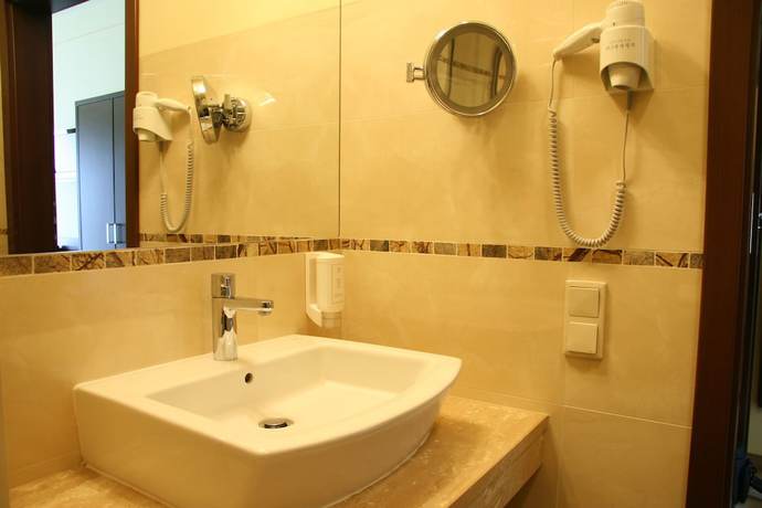 Imagen de la habitación del Hotel Elbrus Spa And Wellness. Foto 10