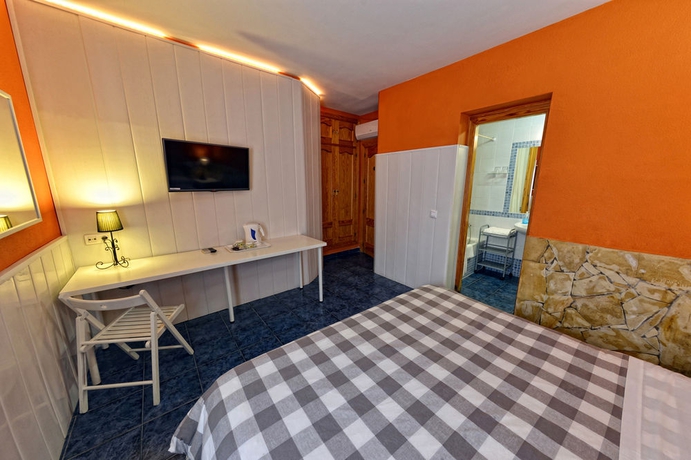 Imagen de la habitación del Hotel Elcano, Málaga. Foto 6